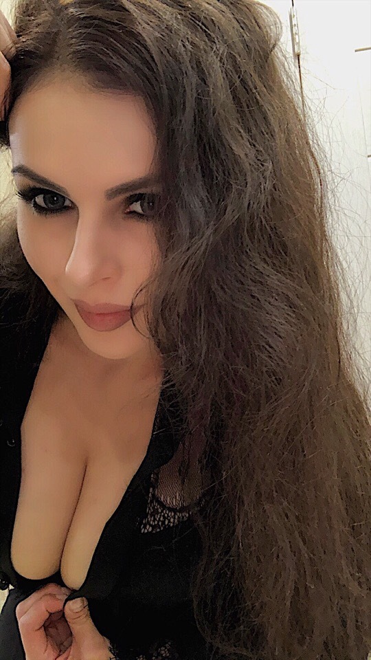 Фото Элиза Симонян onlyfans.