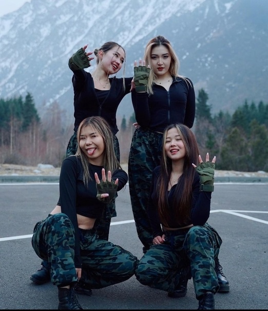 Слив 4girls: Elkatin Dilaida Jibek Aiana Bishkek | Kyrgyzstan.