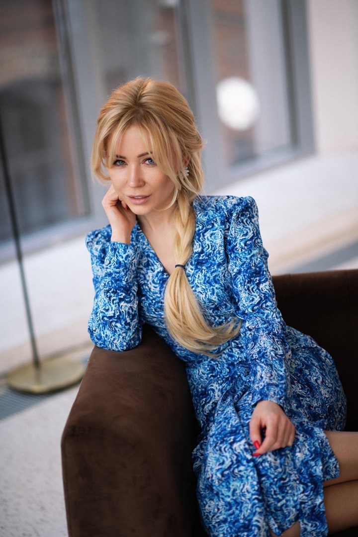 Екатерина Мизулина портрет. Екатерина Мизулина портрет.