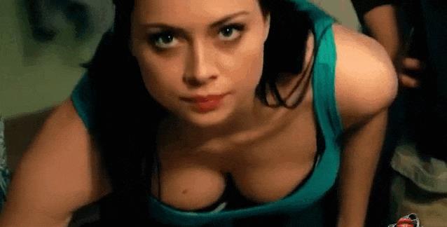 Сексуальные гифки из сериала "Универ" и "Саша Таня"
